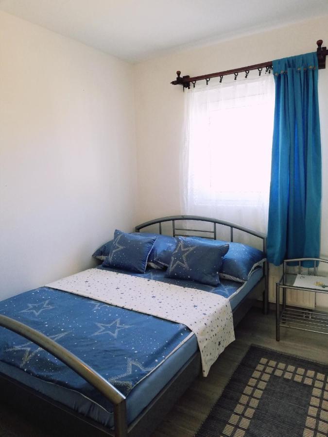 Happy Home Apartman Gyenesdiás Екстериор снимка
