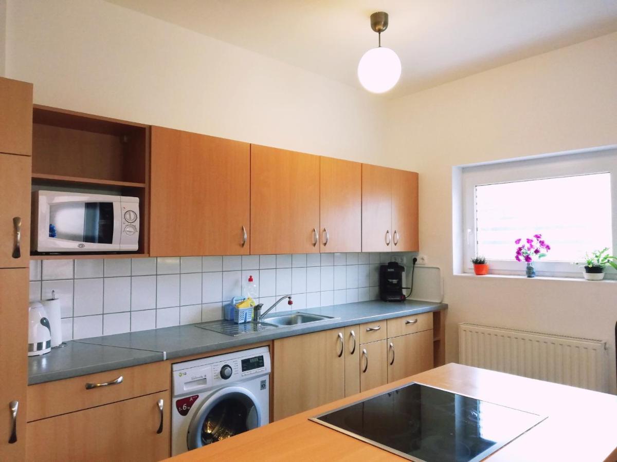 Happy Home Apartman Gyenesdiás Екстериор снимка
